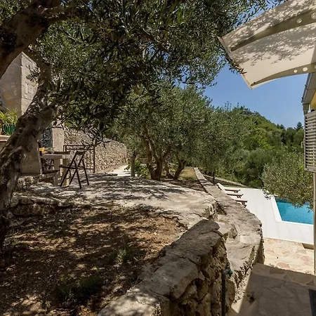 Villa Dream Hill Kaštel Kambelovac