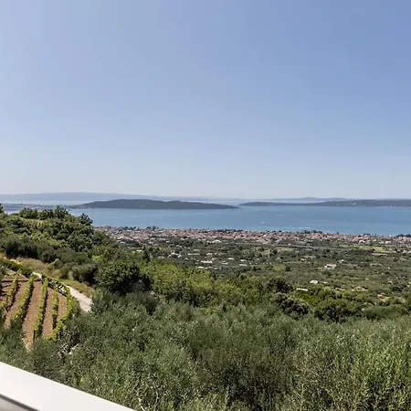 Dream Hill Villa *